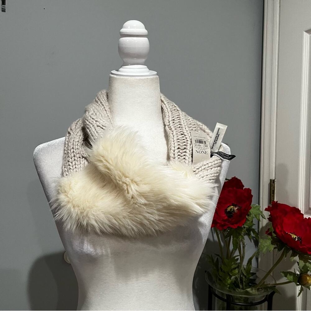 NEW Ann Taylor Cashmere Wool Faux Fur Infinity Scarf Muffler Heather Cream NWT